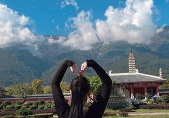 微密圈 – 120斤的小王同学与瑜伽裤的奇妙旅程合集，戳这里立马下载，开启新世界！