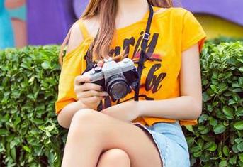 AISS爱丝(钻石版) – 泳池边的亚美依：那点写真分享，绝对不无聊