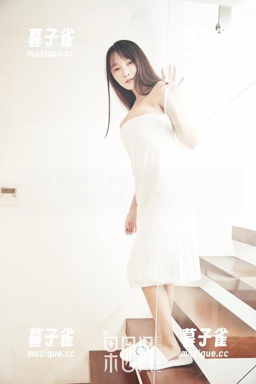 GIRLT果团网-萌神妹妹 GIRLT果团网 - 萌神妹妹的写真图册:女孩世界里的些许顽皮!