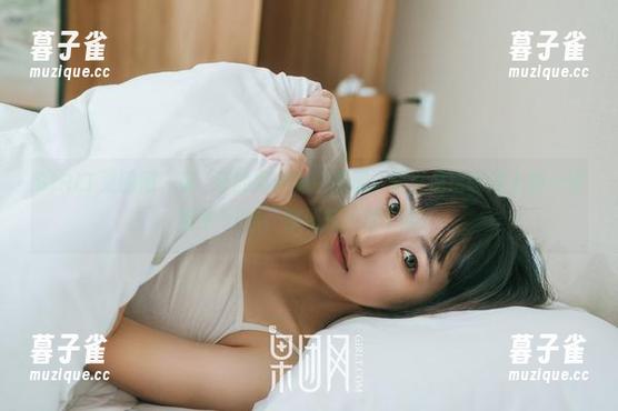 GIRLT果团网-龚玥菲 GIRLT果团网 - 龚玥菲的高清黑白图册,简直是给眼睛上的一场奢华SPA,你还在犹豫个啥?