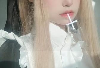 K酱最新套图来啦，海梦兔女郎的气质有点迷人，太适合夏天的海风了。