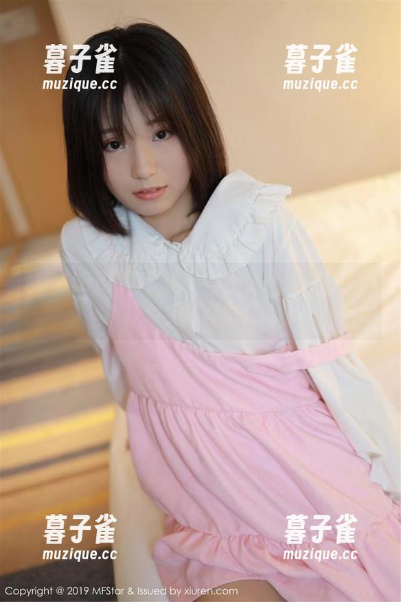 MFStar模范学院-韩好甜 MFStar模范学院 - 写真里的韩好甜,丝袜似乎在窃窃私语