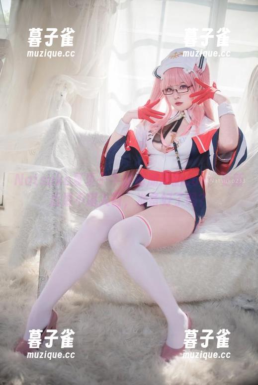 Natsuko夏夏子牛仔裤崩坏的cos：更新后果不堪入目，准备好了吗？