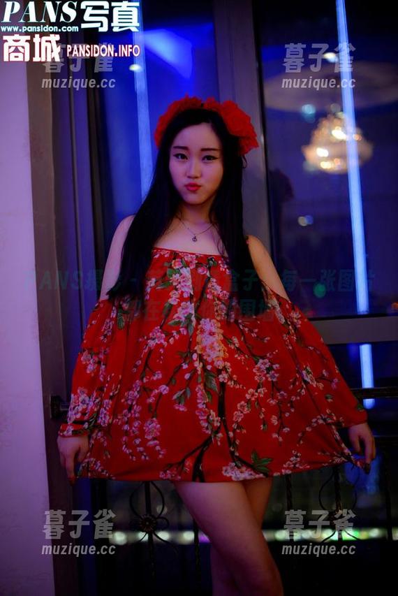 PANS摄影-英英 PANS摄影 - 英英剧情盒子:每一张图片都在松动你的围墙