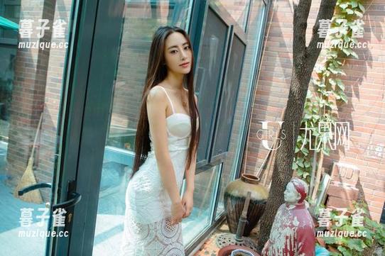 UGirls尤果网-赵智妍 UGirls尤果网 - 从未想过棉袜也能如此撩人,赵智妍的写真套图真是个惊喜!