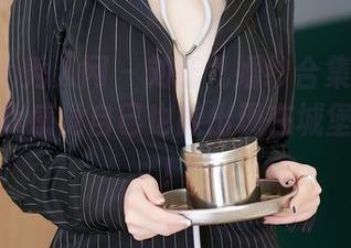 Xiuren秀人网 – 刘钰儿婚纱合集：这组图，让我感觉自己也能出现在城堡婚礼上！