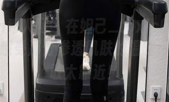 Xiuren秀人网 – 在妲己_toxic的夏天图集中，感受那份渗透肌肤的温暖，却又不敢太靠近！