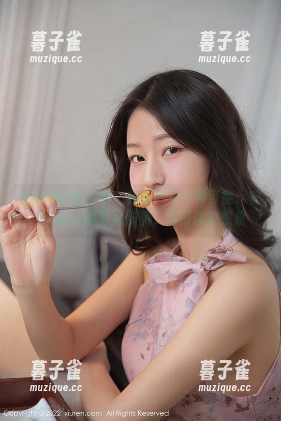 Xiuren秀人网-安妮Tess Xiuren秀人网 - 校服的另一种可能:安妮Tess的写真作品,颠覆你的想象