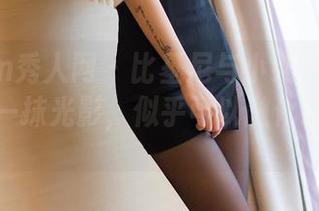 Xiuren秀人网 – 比基尼与小纯子：私拍里的那一抹光影，似乎可以融化我的内心。