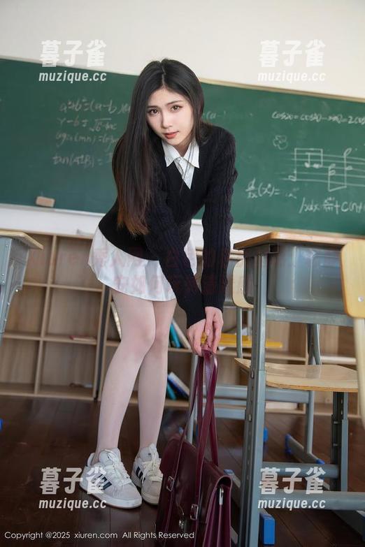 Xiuren秀人网-韩静安 Xiuren秀人网 - 白色的私房拍摄:韩静安如何玩转清透感