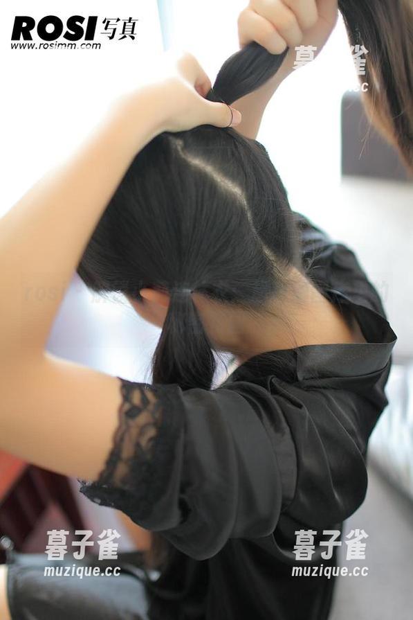 rosi-小莉 rosi - 解锁小莉连体衣:超高清图库里的秘密花园