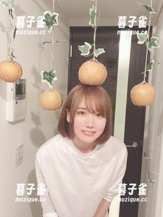 けん研(けんけん)的网袜奇遇：最新套图，你准备好被逗乐了吗？
