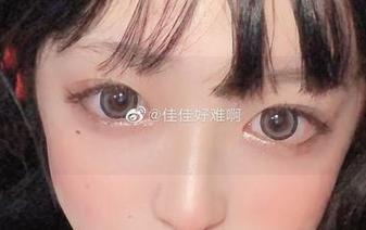 在蓝色吊带体操服中，佳佳酱ovo的原图是我心中的小秘密，图集带你隐秘探险。