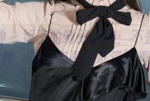 克拉女神 – 妮子的制服精选：不是你们想的那种，这里有更多奇遇等着你！
