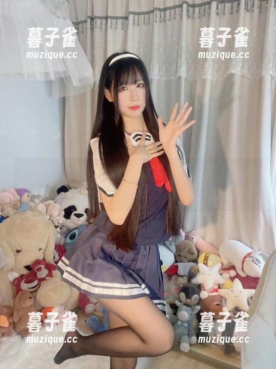十万口草莓粥粥 微密圈 - 解锁十万口草莓粥粥的舰长福利:2024年图包精选,看看吧!