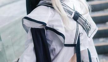 跟着南桃Momoko一起探索神乐和服的私房原图，体验一场美丽的视觉迷失！