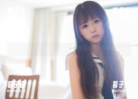 向小圆 向小圆的蓝色之夏,私拍原图里藏着多少小秘密?