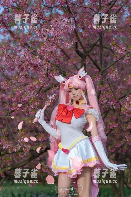 咬人小小兔 黑色调的摄影宇宙:咬人小小兔的高清作品探索之旅!