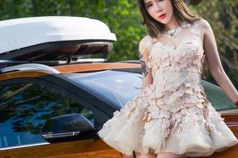 头条女神 – 李丽莎户外美图合集：一键下载，快来收图吧！