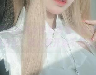 女主K的白丝兔女郎写真集：快来一起分享这背影！我心脏开始不规律了！