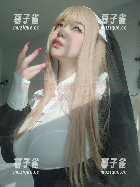 女主K 女主K的素颜清晨理想——用照片诠释什么叫‘丑得惊人’的cos!