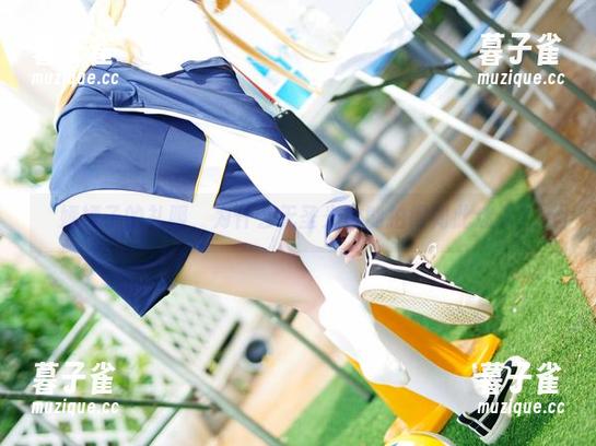 嫣嫣子 嫣嫣子的礼服,为什么无圣光也能拍得如此迷人?