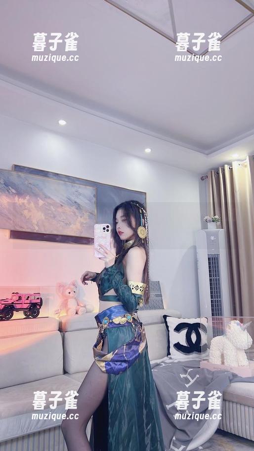 小小奶瓶儿 探索小小奶瓶儿的柔和梦境:珍珠人鱼加长版原图精选