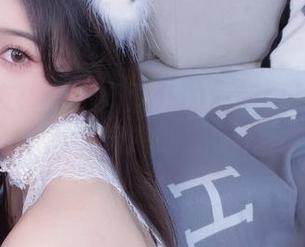 丝带女友：小小奶瓶儿的最新图片直戳心灵深处。