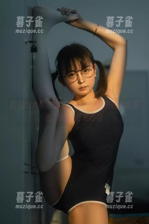 幼水铃衣 翻阅幼水铃衣的童年回忆,像是在品味原图和图册里的甜蜜
