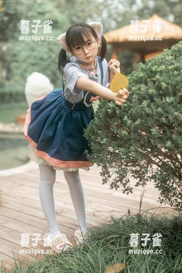 幼水铃衣 秋月爱莉高清作品:幼水铃衣的每个动容都是一个故事