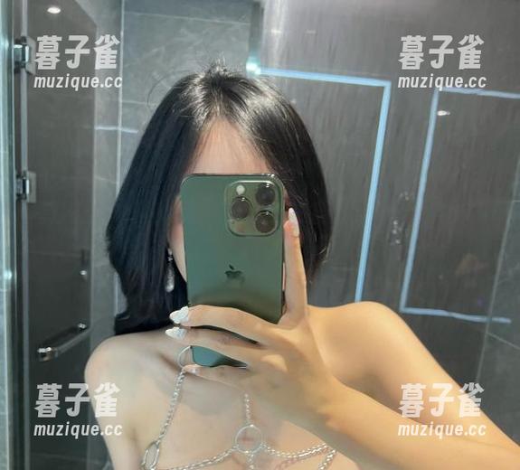 张鑫baby 微密圈 - 当心动学姐遇上张鑫baby:这组写真让人心跳加速!