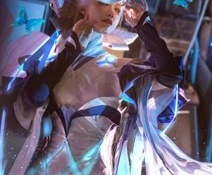 戚顾儿最新cos，仲夏夜之梦里那些甜蜜的瞬间，你还等什么？