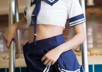 推女神 – 光影交错下的镂空——歆小兔chobits的图片资源引人遐想！