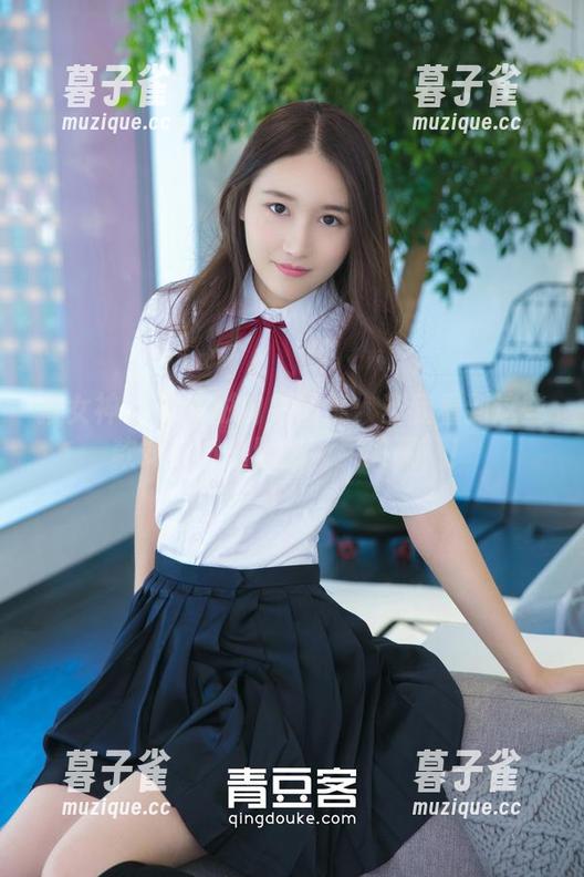 推女神-谭晓彤 推女神 - 谭晓彤内衣图集:当我看到这些款式,心里默念‘买买买’!