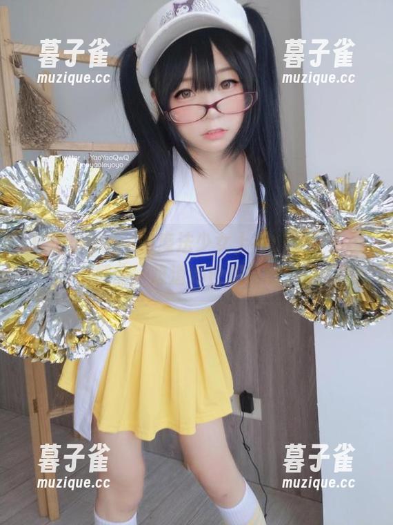 摇摇乐yoyo 摇摇乐yoyo的魔法少女上卷:写真集里的小插曲,难道她也想尝试洗碗?