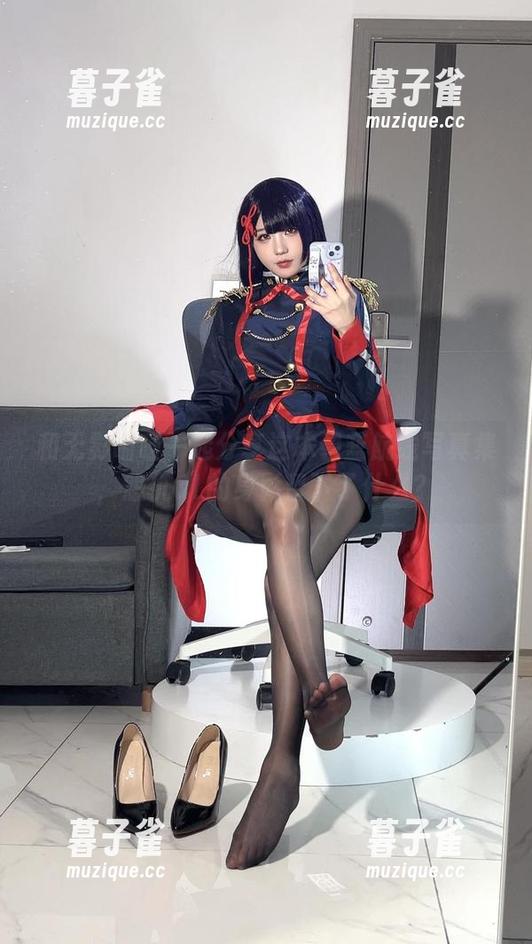 无影喵喵 和无影喵喵一起分享这本碧蓝航线写真集,怨仇OL的身影留下了什么?