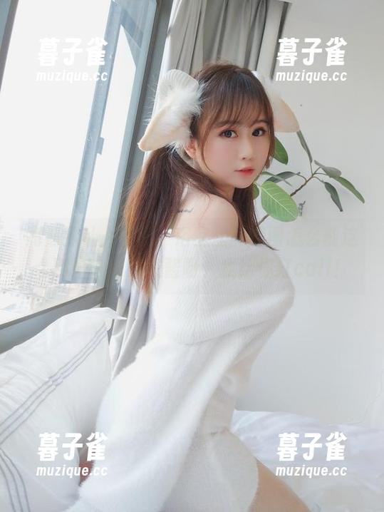 高清到让人窒息，浴室里的美图怎么能这么刚好——是依酱呀，我给你打call！