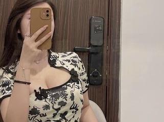 微密圈 – 蓝色诱惑，定制写真，给是可馨耶的风格加上滤镜吗？