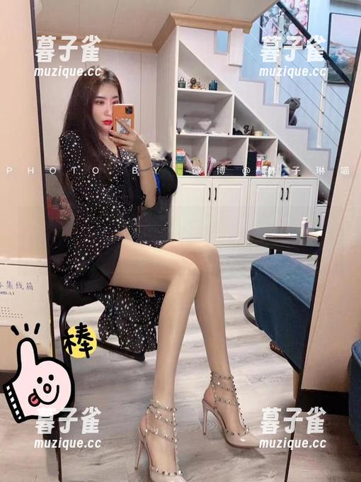 林子琳喵 微密圈 - 林子琳喵翻牌子!微信朋友圈系列-原图资源,瞬间拉低你的颜值!