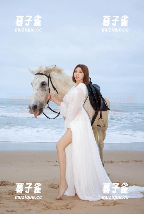 果儿Victoria 微密圈 - 红色吊带袜,果儿Victoria的私密写真套图,轻柔又带点小叛逆