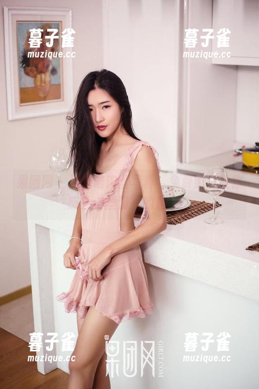 果团网-周晓唯 果团网 - 周晓唯肉丝写真,免费照片让你感受‘丝滑’的魅力!