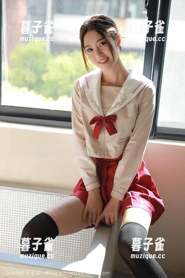模范学院-良人非爱人 模范学院 - 良人非爱人的透明写真,居然让我陷入沉思
