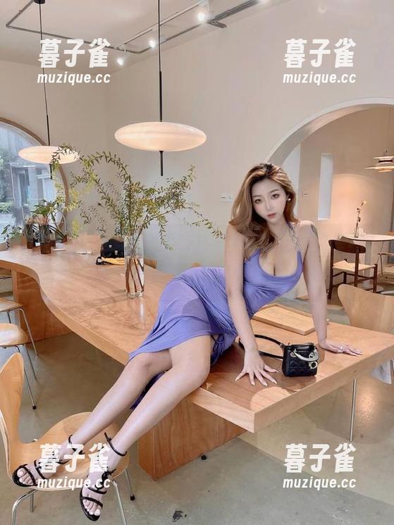 洁己u 微密圈 - 夏天的魔力,下载洁己u的作品集,一起飘向梦的海边!