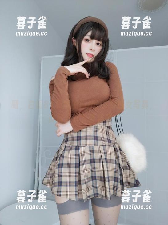 白银81 嗯,白银81和她的Fantia修道女写真,资源分享会开始了!
