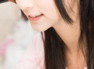 神乐坂真冬更新的吊带图包，温度低，情绪高！