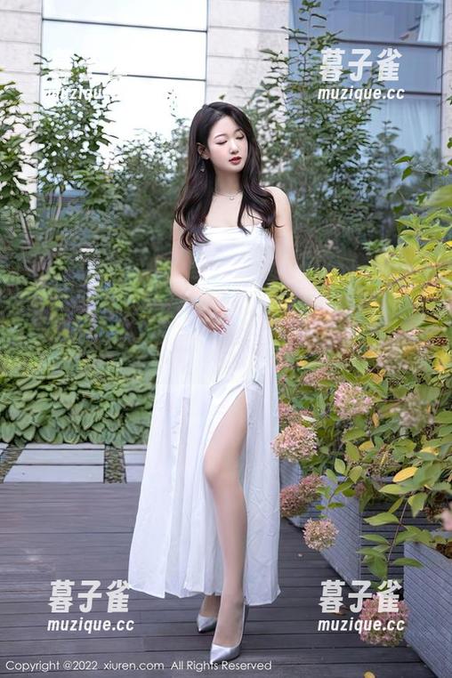 秀人网-Egg尤妮丝 秀人网 - 夏日狂欢:Egg尤妮丝的美图如同免费冰淇淋,来来来,尽情享受!