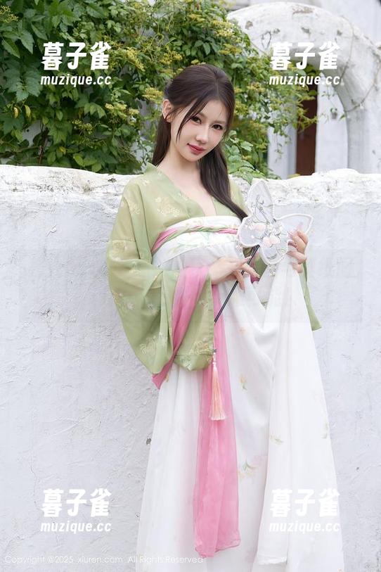秀人网-z杯悠悠 秀人网 - z杯悠悠居家:在美图与壁纸间,隐藏着温暖的无限可能!