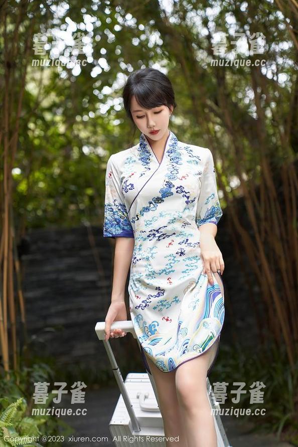 秀人网-果果Nikki 秀人网 - 果果Nikki:一双裸足与定制写真背后的故事