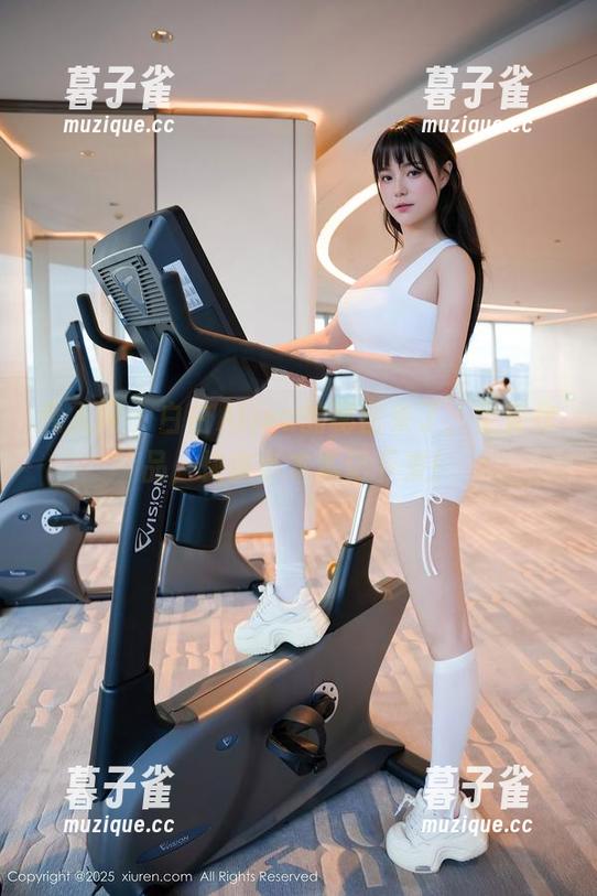 秀人网-白白Alina 秀人网 - 白白Alina的秘密来了,全套作品,快拿小本本记下来!