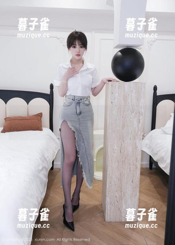 秀人网-龙女宝宝 秀人网 - 当龙女宝宝穿上睡衣,瞬间变成高清画报,图库走一波!